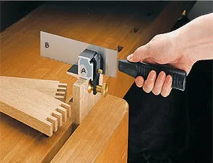Стусло Veritas Right-Angle Saw Guide, для прямых шипов, магнитное