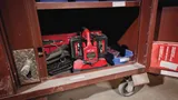 Зарядное устройство Milwaukee M18 PC6 EU на 6 аккумуляторов
