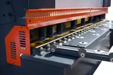 Гильотинные ножницы Metal Master HCJ 2560 Е (гидравлические)