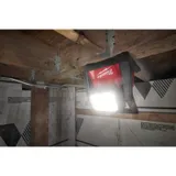 Аккумуляторный высокомощный фонарь Milwaukee M18 HOAL-0