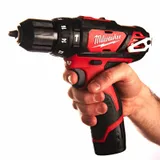 Аккумуляторная ударная дрель - шуруповерт Milwaukee M12 BPD-202С