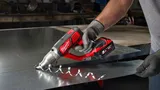 Компактный односкоростной шуруповерт Milwaukee М12 BSD-0