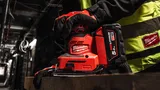 Аккумуляторная виброшлифовальная машина Milwaukee M18 BQSS-0