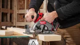 Аккумуляторная циркулярная пила Milwaukee M12 FUEL FCS442-0