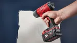 Аккумуляторный фен Milwaukee M18 BHG-501C