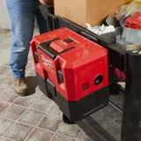 Аккумуляторный пылесос для воды и сухого мусора Milwaukee M12 FVCL-0