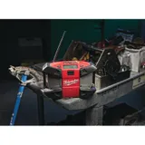 Радио с возможностью подключения MP3 плееров Milwaukee M12 C12 JSR-0