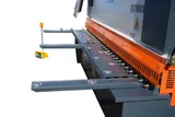 Гильотинные ножницы HCJ 2540 Е от компании Metal Master