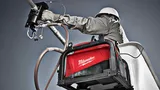 Аккумуляторный вспомогательный гидравлический насос Milwaukee M18 HUP700-121