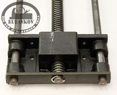 Винт для верст. тисков, с двумя направляющими, D24мм, 390/205мм, быстрозажимной