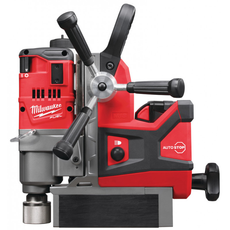 Аккумуляторная дрель на магнитной станине с постоянным магнитом Milwaukee M18 FUEL FMDP-0C Аккумуляторная дрель на магнитной станине с постоянным магнитом Milwaukee M18 FUEL FMDP-0C
