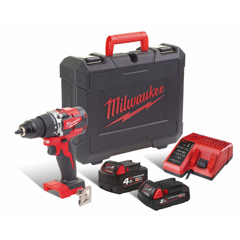 Аккумуляторная ударная дрель-шуруповерт Milwaukee M18 CBLPD-422C Аккумуляторная ударная дрель-шуруповерт Milwaukee M18 CBLPD-422C