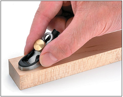 Рубанок Veritas Detail Palm Plane, 38мм/10мм/слабо выгнутый