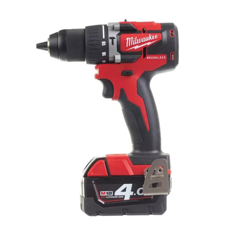 Аккумуляторная ударная дрель-шуруповерт Milwaukee M18 CBLPD-402C Аккумуляторная ударная дрель-шуруповерт Milwaukee M18 CBLPD-402C