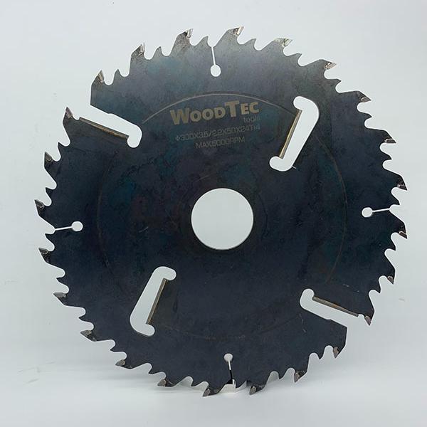 Пила дисковая Ø300 х 50 х 3,5/2,2 Z = (24 + 24) + 4 WoodTec