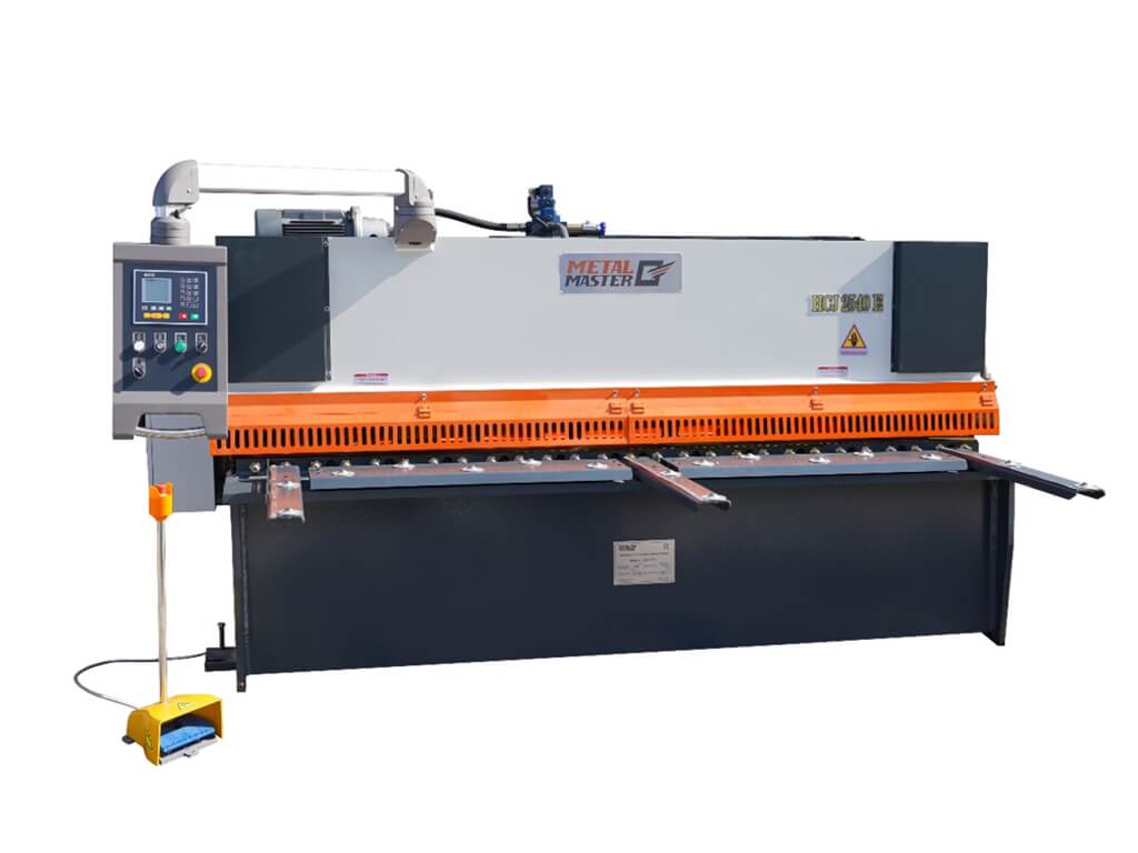 Гильотинные ножницы HCJ 2540 Е от компании Metal Master Гильотинные ножницы HCJ 2540 Е от компании Metal Master