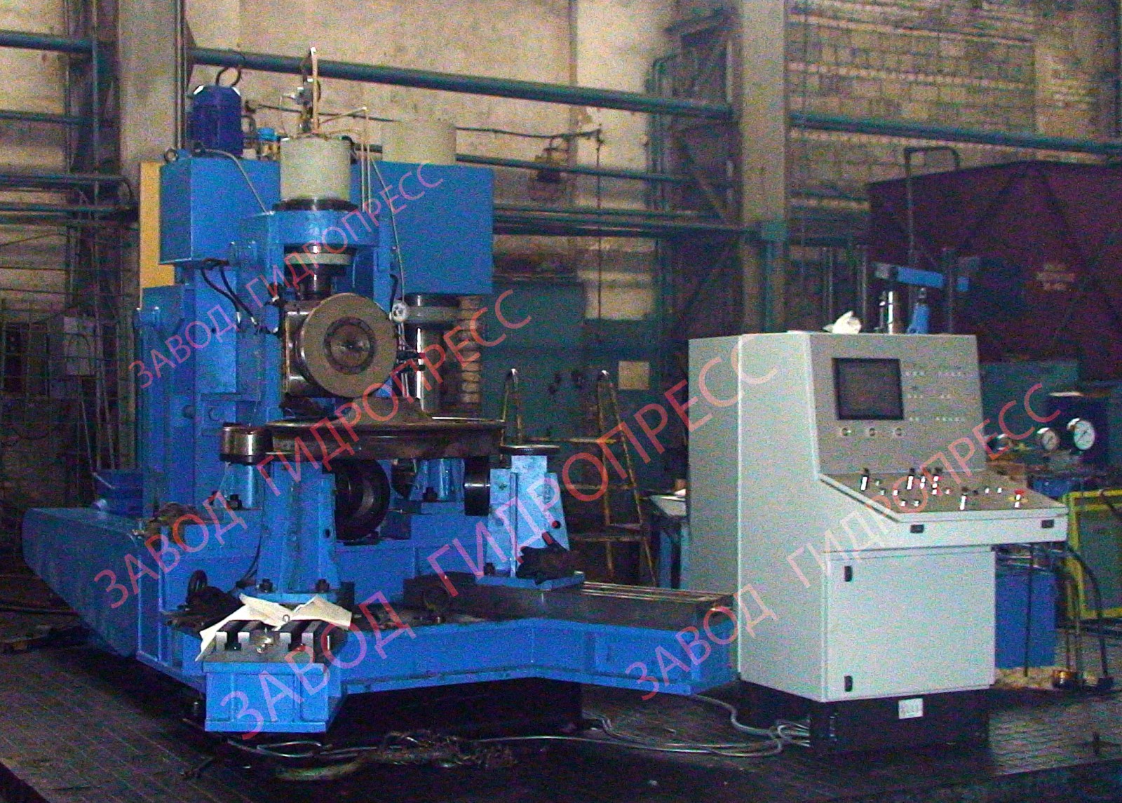 Пресс гидравлический 3530 для обжима буртов бандажей