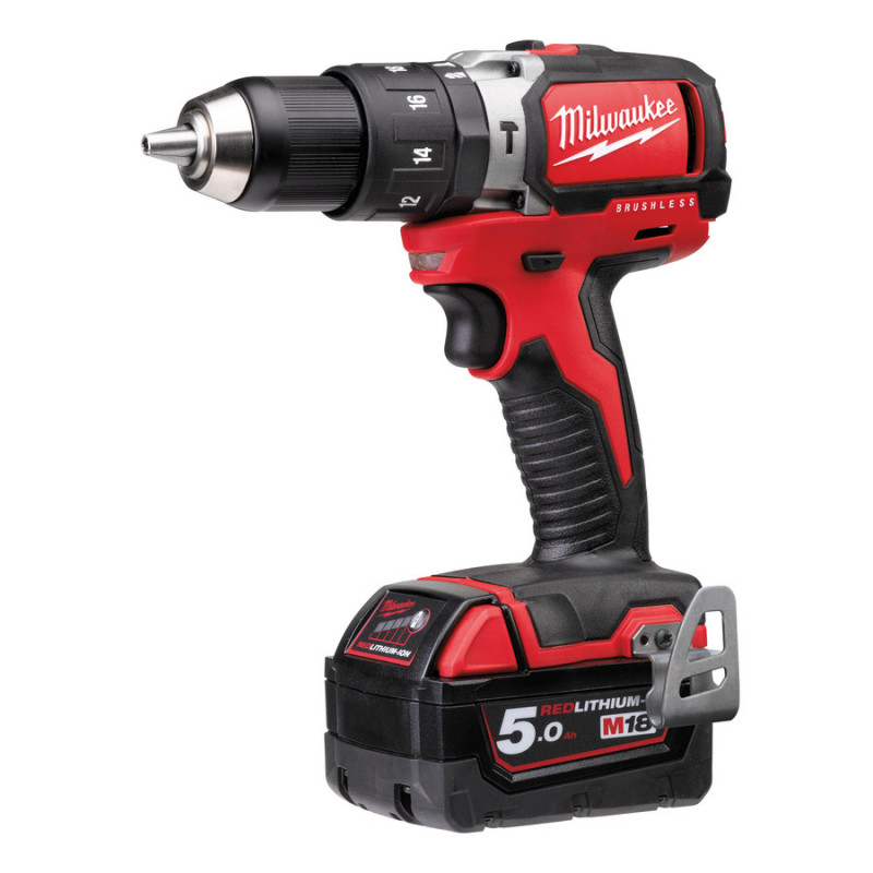 Аккумуляторная ударная дрель - шуруповерт Milwaukee M18 BLPD-502C Аккумуляторная ударная дрель - шуруповерт Milwaukee M18 BLPD-502C