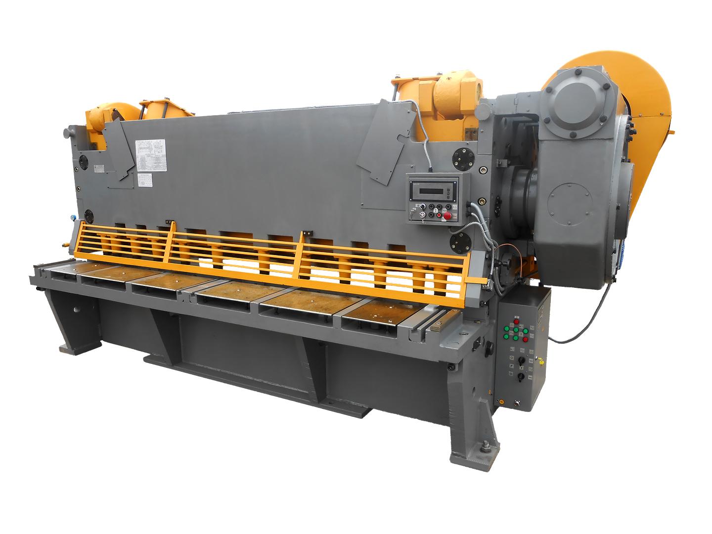 Ножницы  гильотинные пневматические с гидравлическим прижимом модели НА3218. Вид спереди