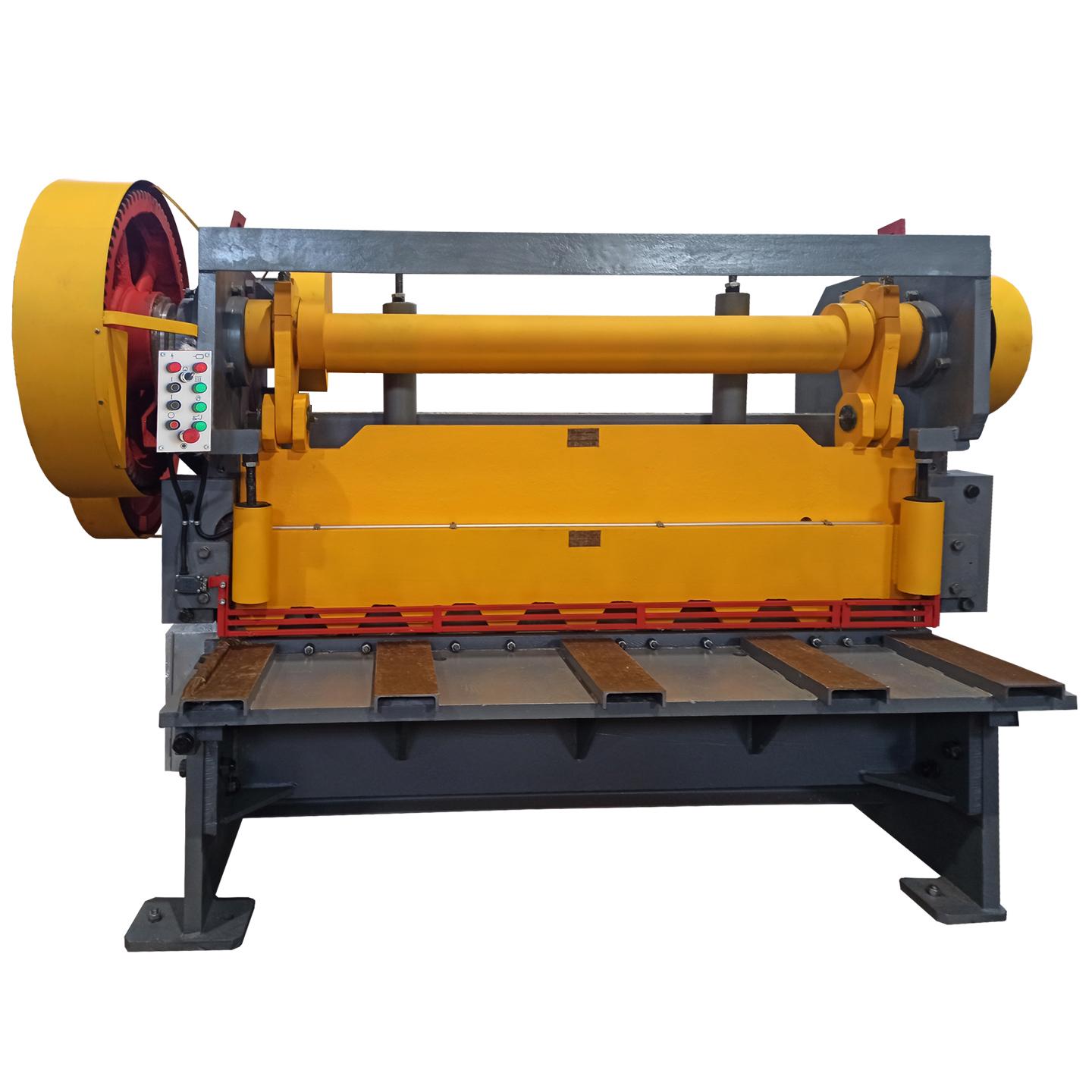 Ножницы гильотинные электромеханические модели МНГ16. Вид спереди