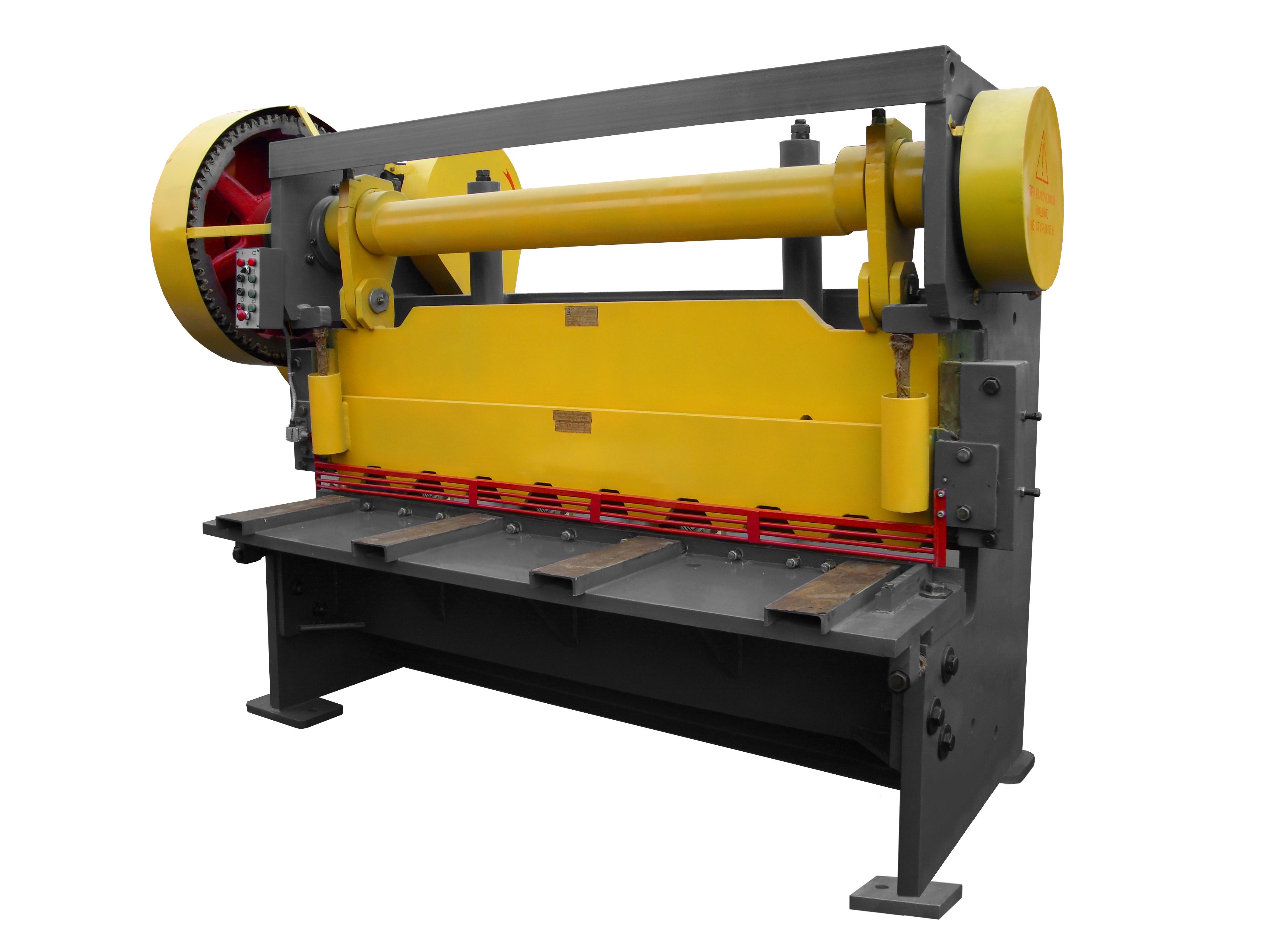 Ножницы гильотинные электромеханические модели Н3121. Вид спереди