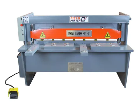 Электромеханическая гильотина Metal Master ETG 3030E