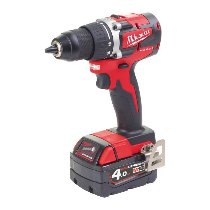 Аккумуляторная дрель-шуруповерт Milwaukee M18 CBLDD-402C