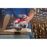 Компактная циркулярная пила Milwaukee M12 FUEL CCS44-0