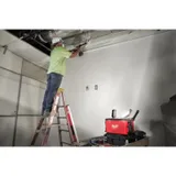 Аккумуляторный фонарь с функцией зарядного устройства на базе PACKOUT Milwaukee M18 POALC-0