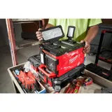 Аккумуляторный фонарь с функцией зарядного устройства на базе PACKOUT Milwaukee M18 POALC-0