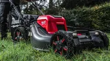 Аккумуляторная газонокосилка Milwaukee M18 FUEL F2LM53-122