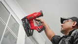 Аккумуляторный гвоздезабиватель Milwaukee с прямым магазином M18 FUEL FN16GS-0X