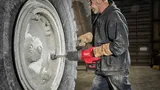 Аккумуляторный высокомоментный ударный гайковёрт Milwaukee 1'' с D-образной рукояткой M18ONEFHIWF1D-0C FUEL