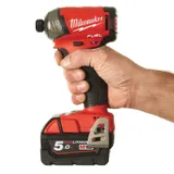 Импульсный винтоверт Milwaukee SURGE™ 1/4 Hex M18 FQID-0X FUEL