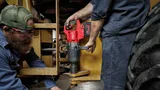 Аккумуляторный высокомоментный ударный гайковёрт Milwaukee 1'' с D-образной рукояткой M18ONEFHIWF1D-0C FUEL