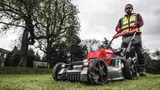 Аккумуляторная газонокосилка Milwaukee M18 FUEL F2LM53-122