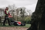Аккумуляторная газонокосилка Milwaukee M18 FUEL F2LM53-122