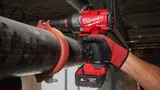 Аккумуляторный высокомоментный импульсный гайковерт с фиксацией пином Milwaukee M18 FUEL FHIW2P12-502X