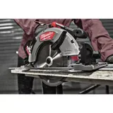 Аккумуляторная циркулярная пила Milwaukee M18FCSG66-0C FUEL